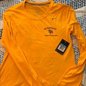 NWT long sleeve Nike dri-fit shirt.